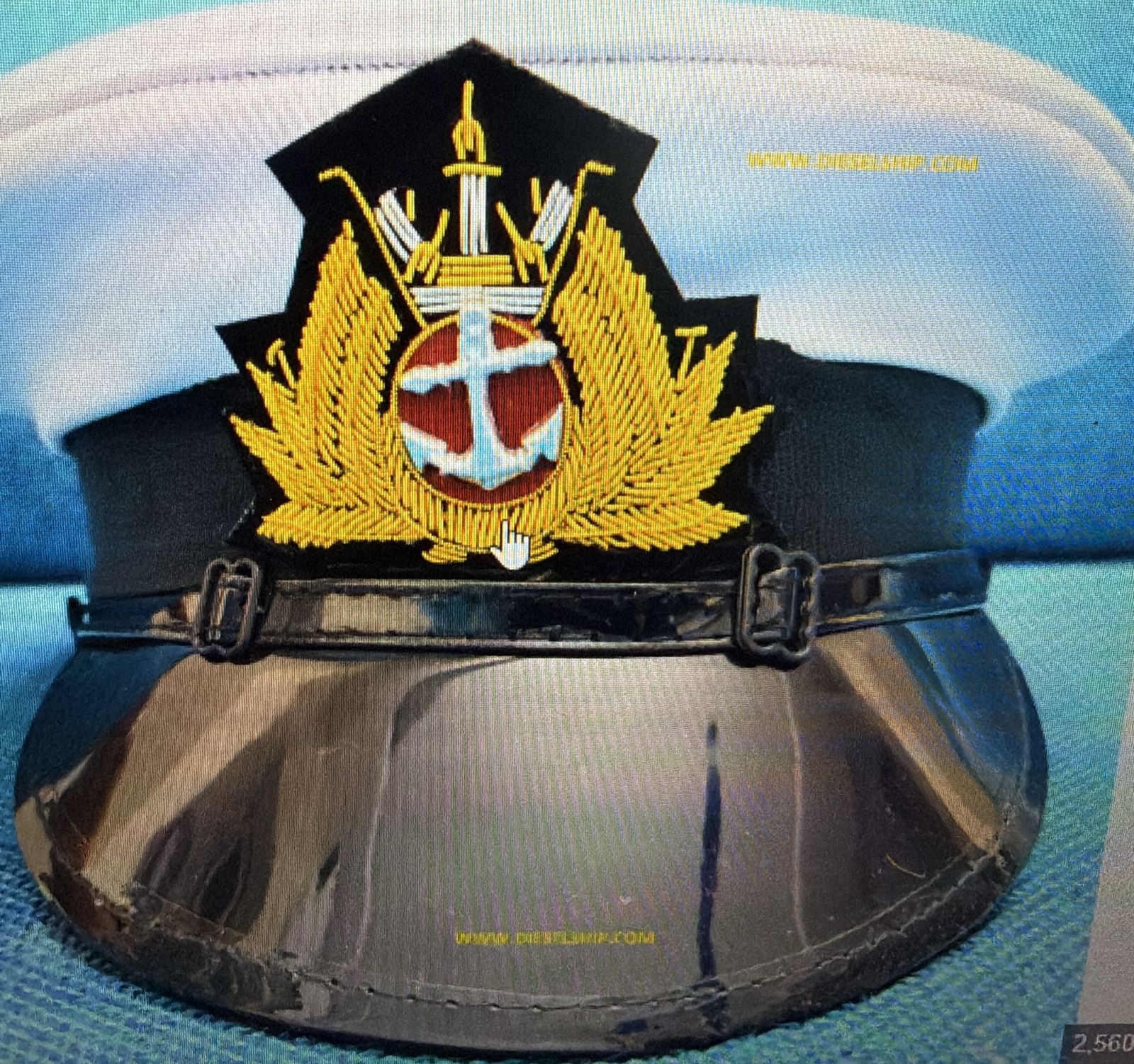 P cap marchant navy