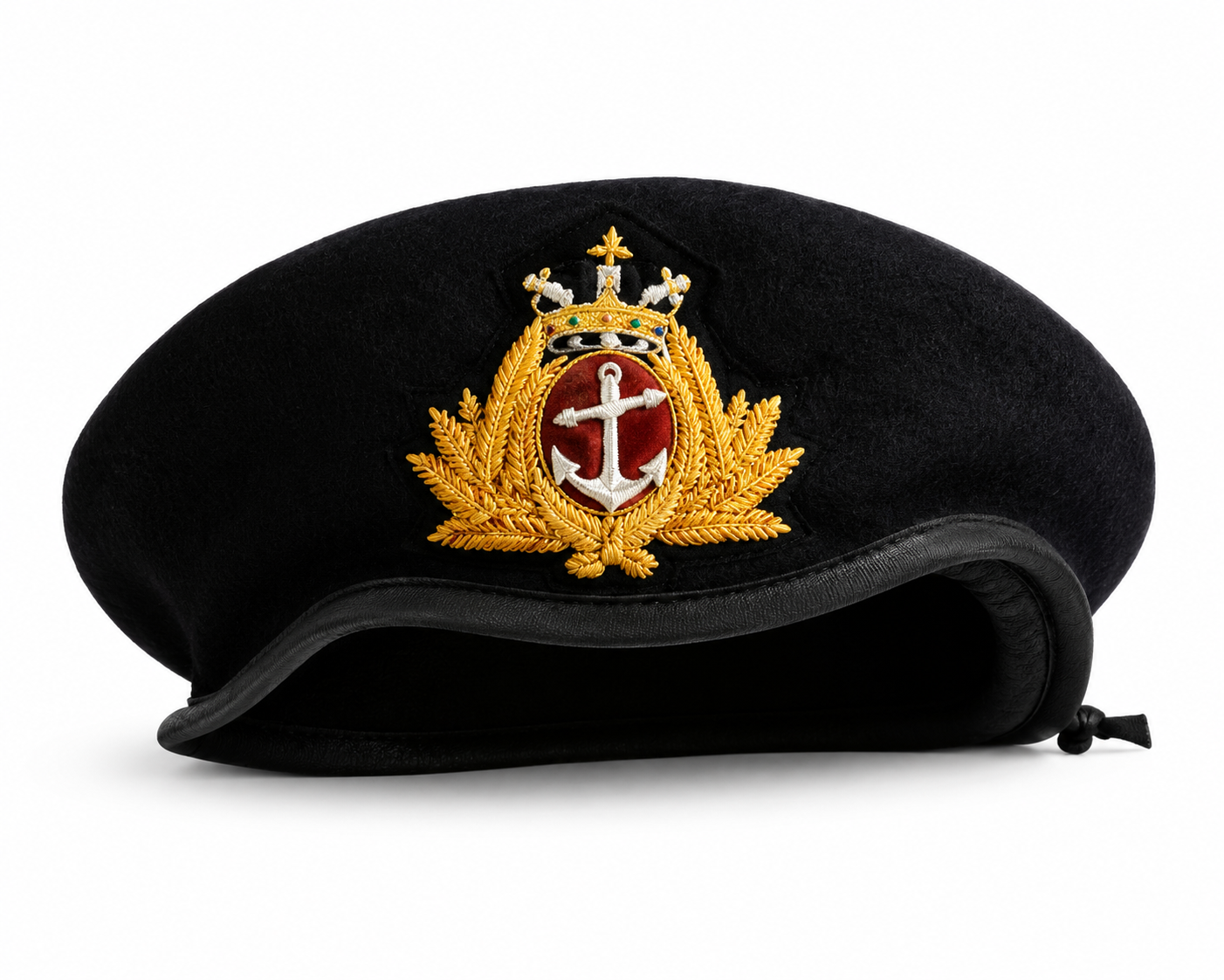 Beral cap with badge